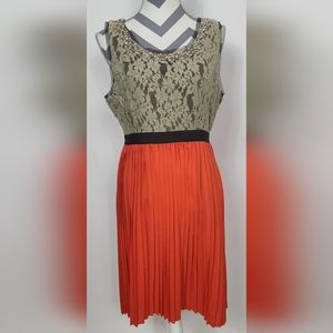 Nwt-Ryu size 12 dress, fully lined, beautiful lace top